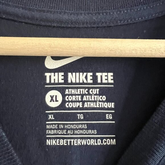 NWT | Nike Men’s Long Sleeve T-Shirt | Size XL | Navy Blue | 100% Cotton - Picture 4 of 6